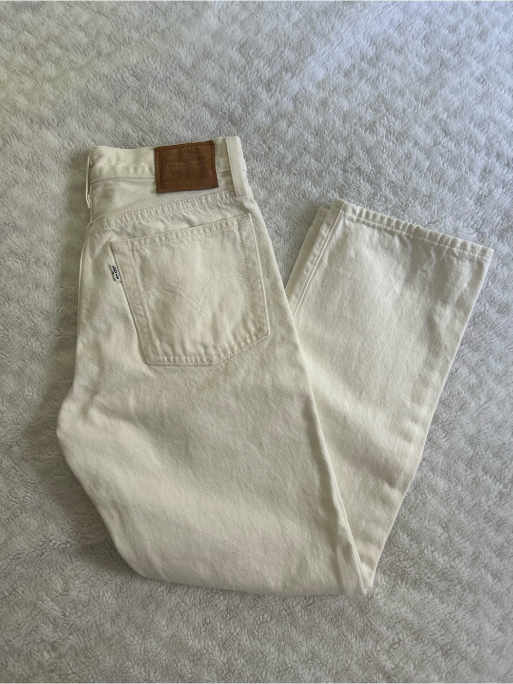 Levi’s Wedgie Straight Jean - Picture 2 of 5